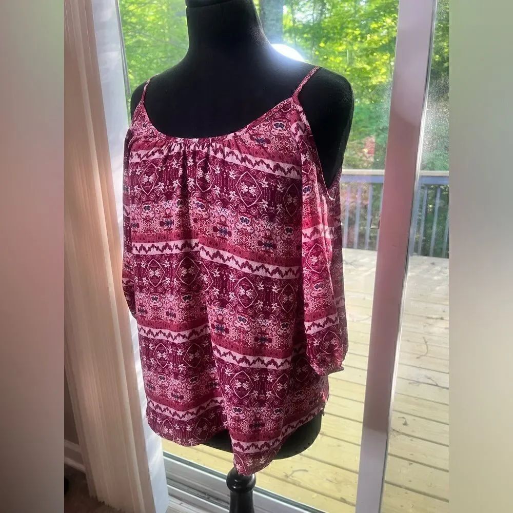 Pink Rose Cold Shoulder Top - Picture 5 of 6